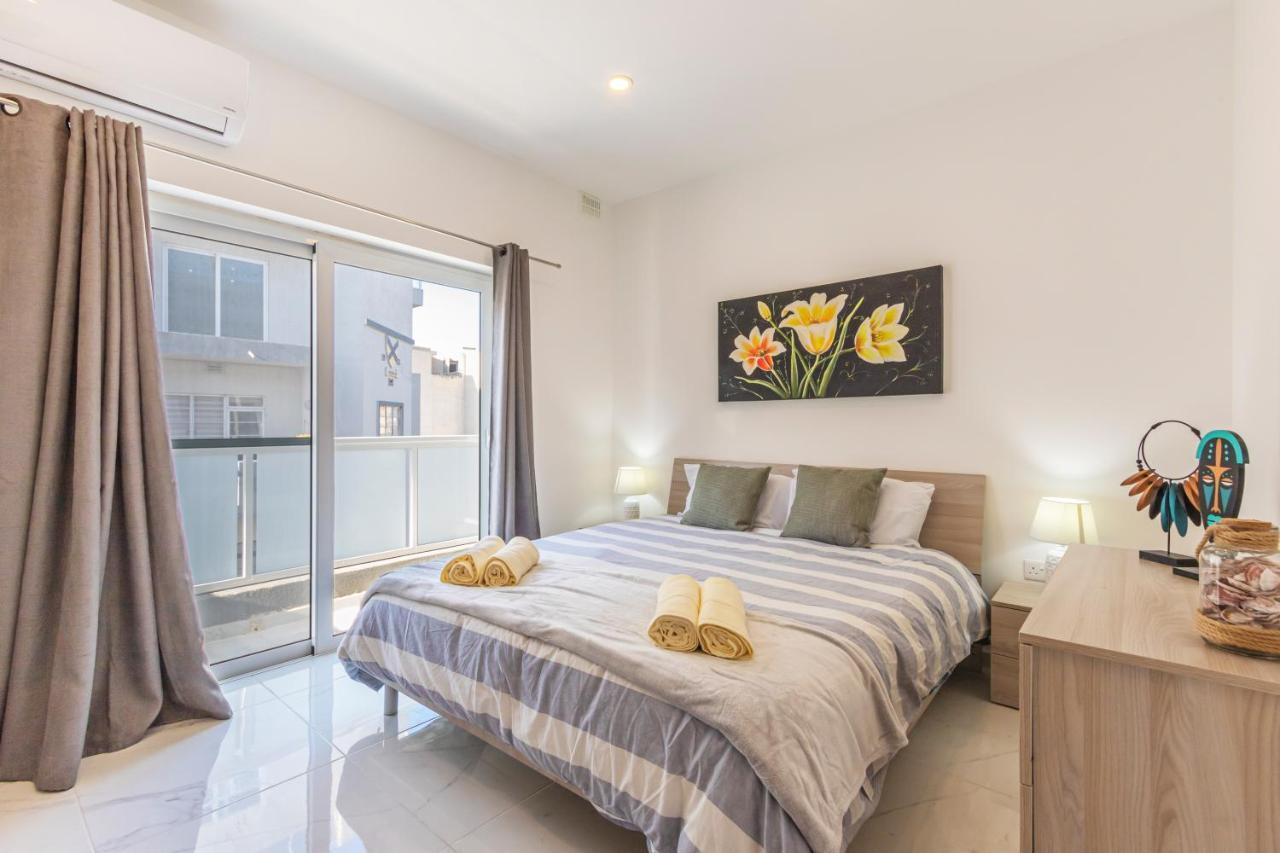 H2 -Modern And Spacious 3 Bedroom Apartment San Gwann Bagian luar foto